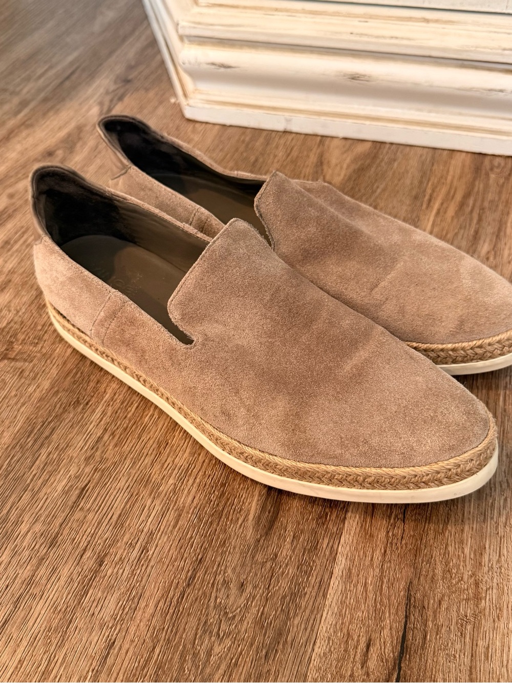 Vince Dillon Slip On Shoes Suede Women’s Size 8.5 M Suede Neutral Espadrille
